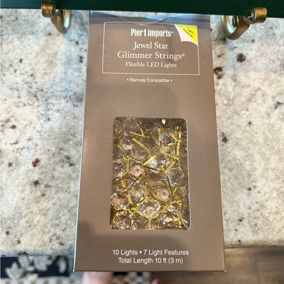 Pier 1 Jewel Star Glimmer String Lights - Gold - Picture 1 of 3